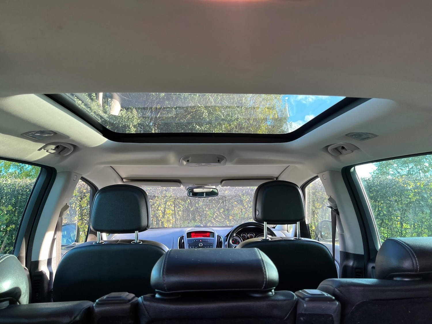 Used Vauxhall Zafira Tourer 2013 for sale - 76001233: Photo 20