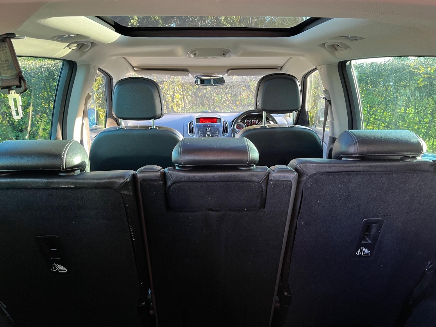 Used Vauxhall Zafira Tourer 2013 for sale - 76001233: Photo 21