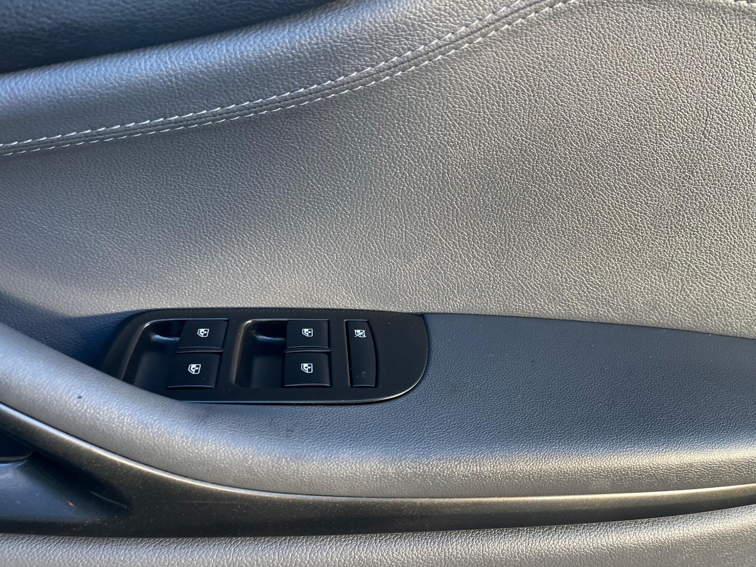 Used Vauxhall Zafira Tourer 2013 for sale - 76001233: Photo 24