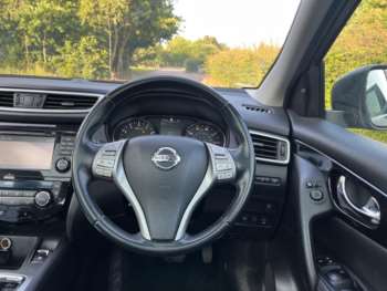 Used Nissan Qashqai 2015 for sale - 74945210: Photo
