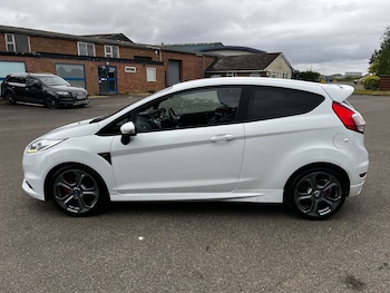 Used Ford Fiesta 2015 for sale - 78522266: Photo
