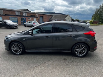 Used Ford Focus 2017 for sale - 78920308: Photo