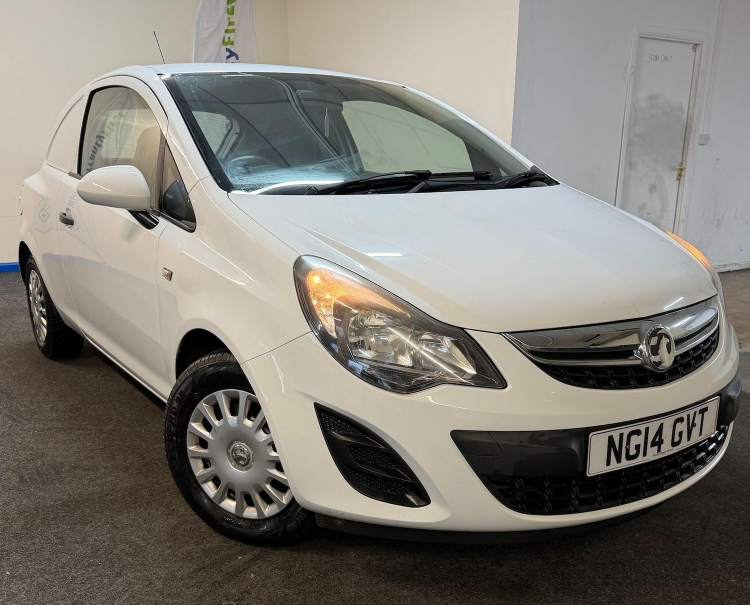 Used Vauxhall Corsa 2014 for sale - 77255029: Photo 4