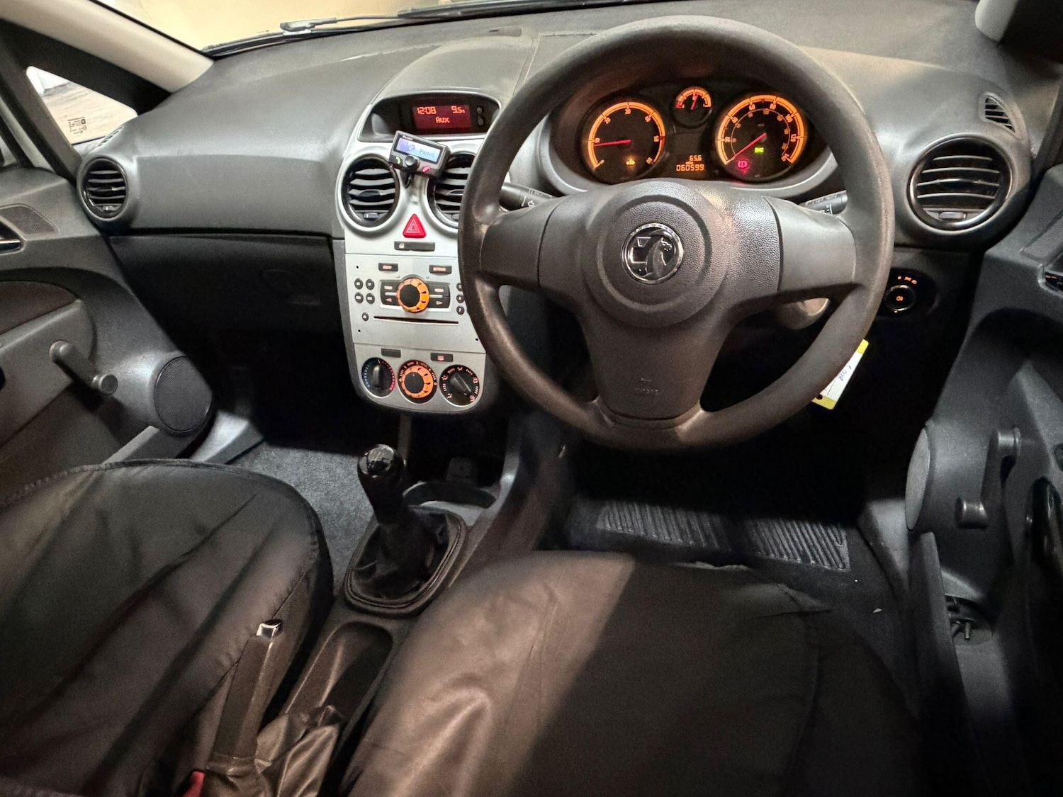 Used Vauxhall Corsa 2014 for sale - 77255029: Photo 9