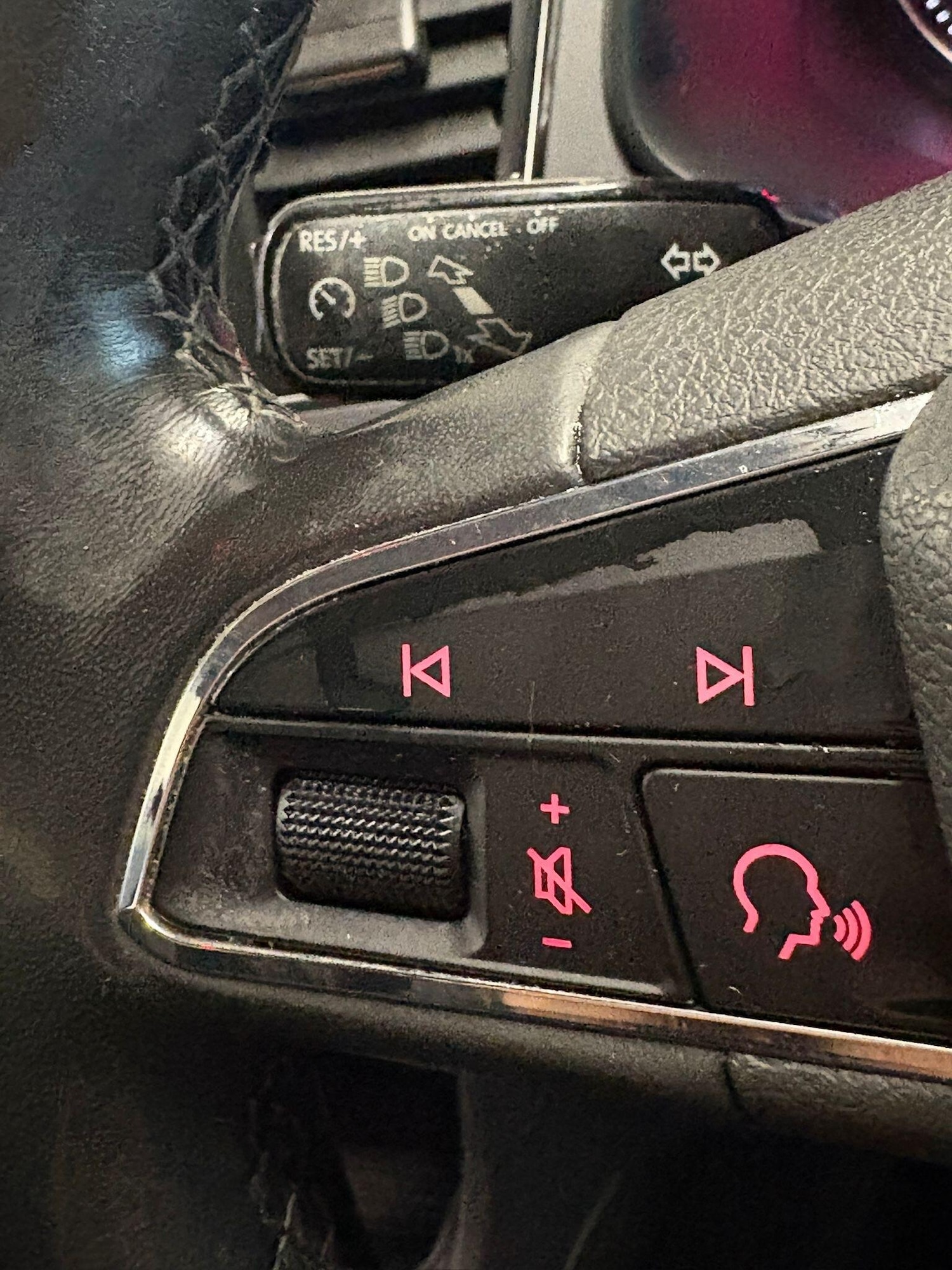 Used SEAT Leon 2019 for sale - 76994115: Photo 12