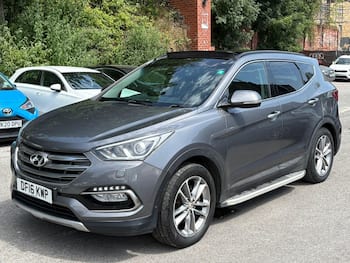 Used Hyundai Santa Fe 2016 for sale - 79793921: Photo