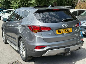 Used Hyundai Santa Fe 2016 for sale - 79793921: Photo