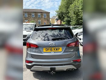 Used Hyundai Santa Fe 2016 for sale - 79793921: Photo