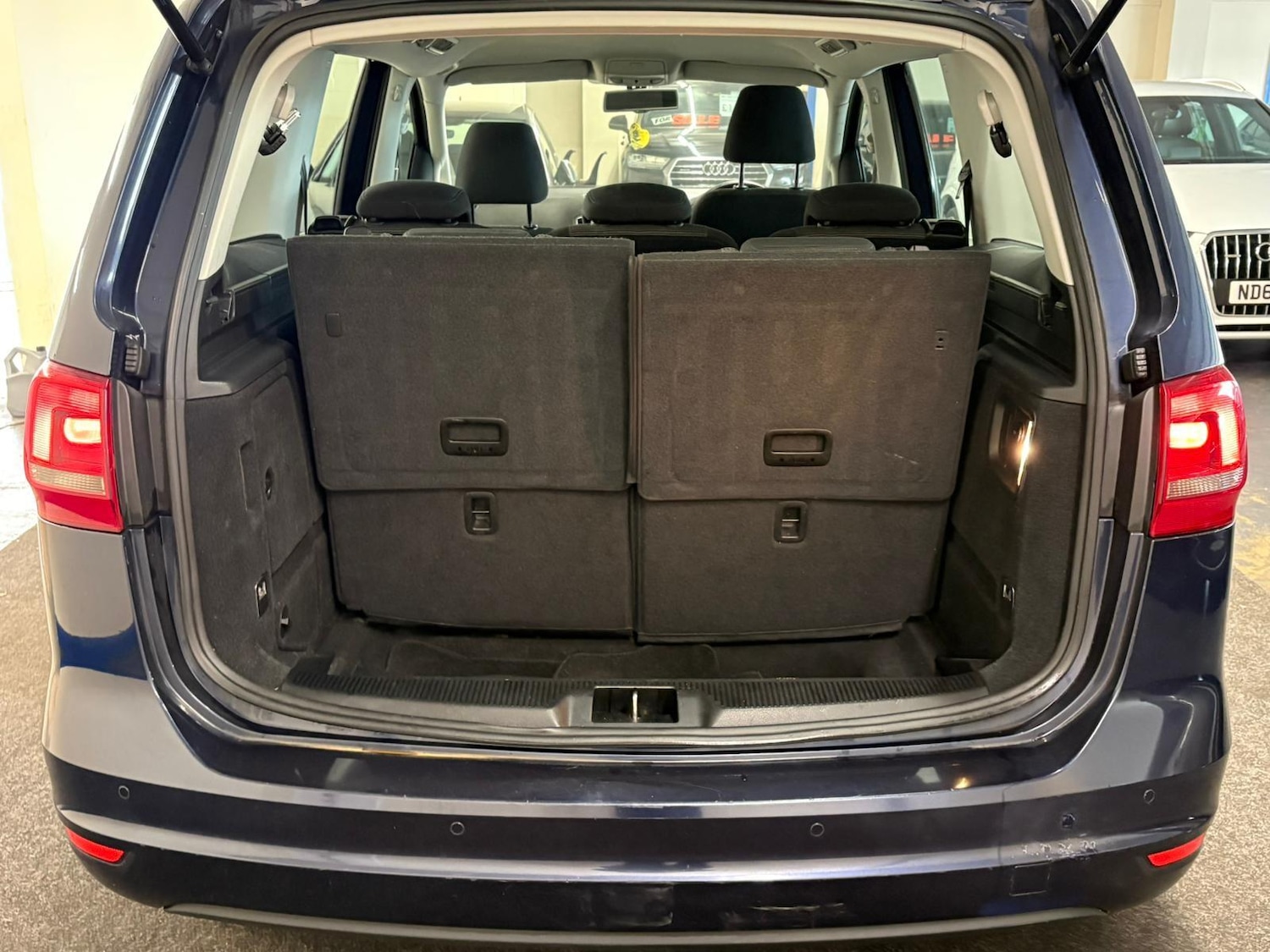 Used Volkswagen Sharan 2010 for sale - 76995792: Photo 25