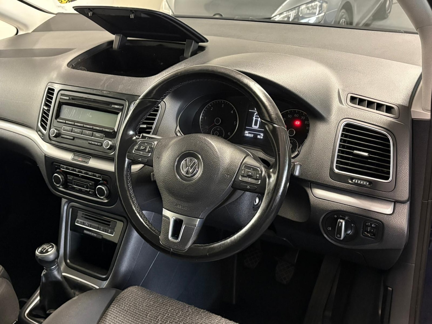 Used Volkswagen Sharan 2010 for sale - 76995792: Photo 27