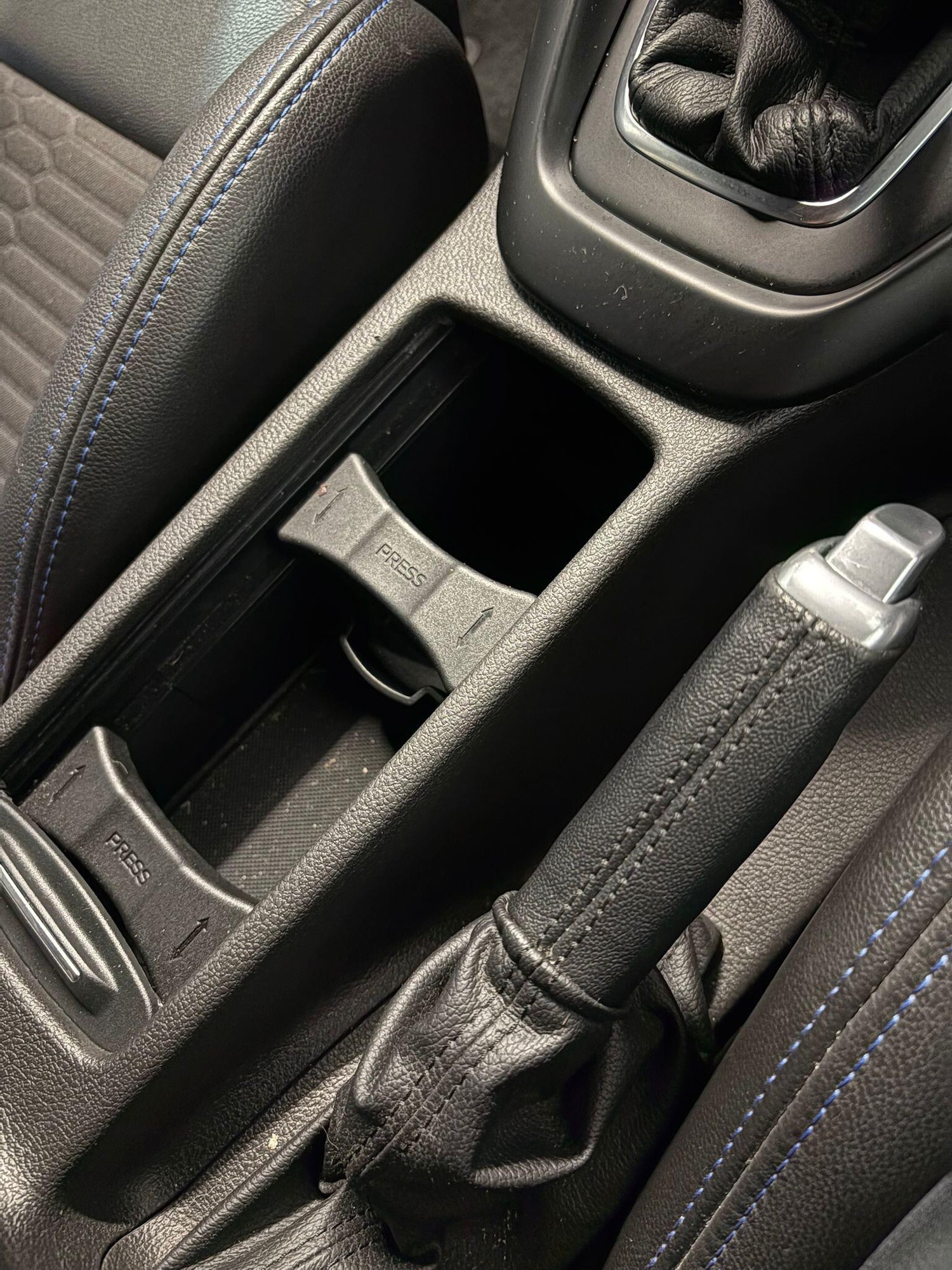 Used Ford Focus 2015 for sale - 76913057: Photo 10