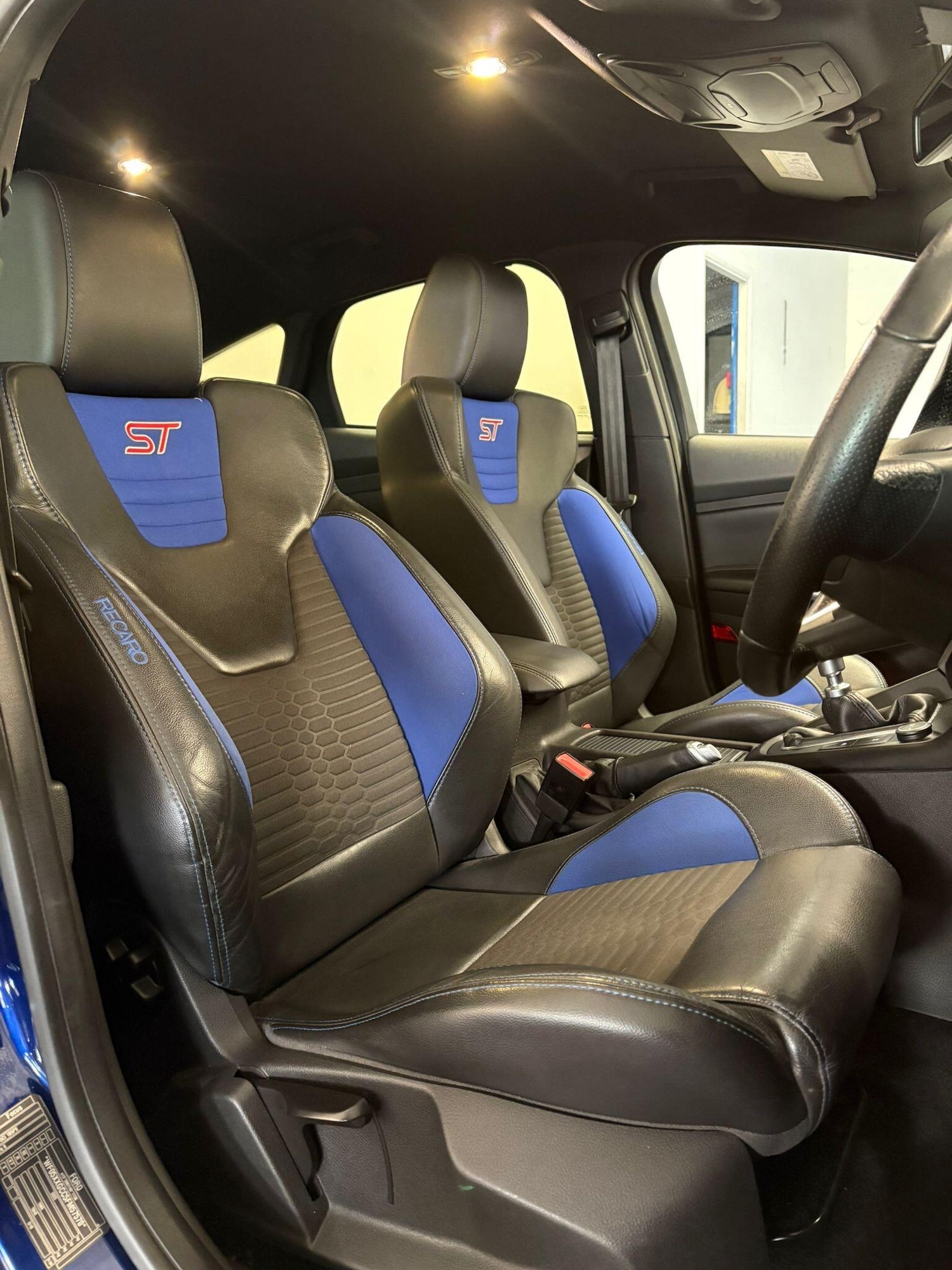 Used Ford Focus 2015 for sale - 76913057: Photo 11