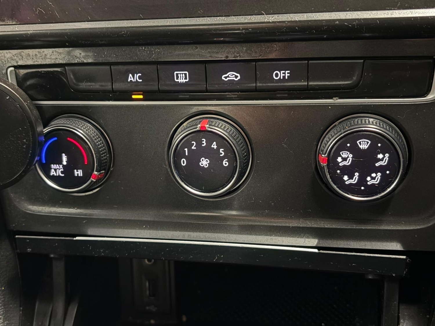 Used Volkswagen Golf 2017 for sale - 76381003: Photo 14