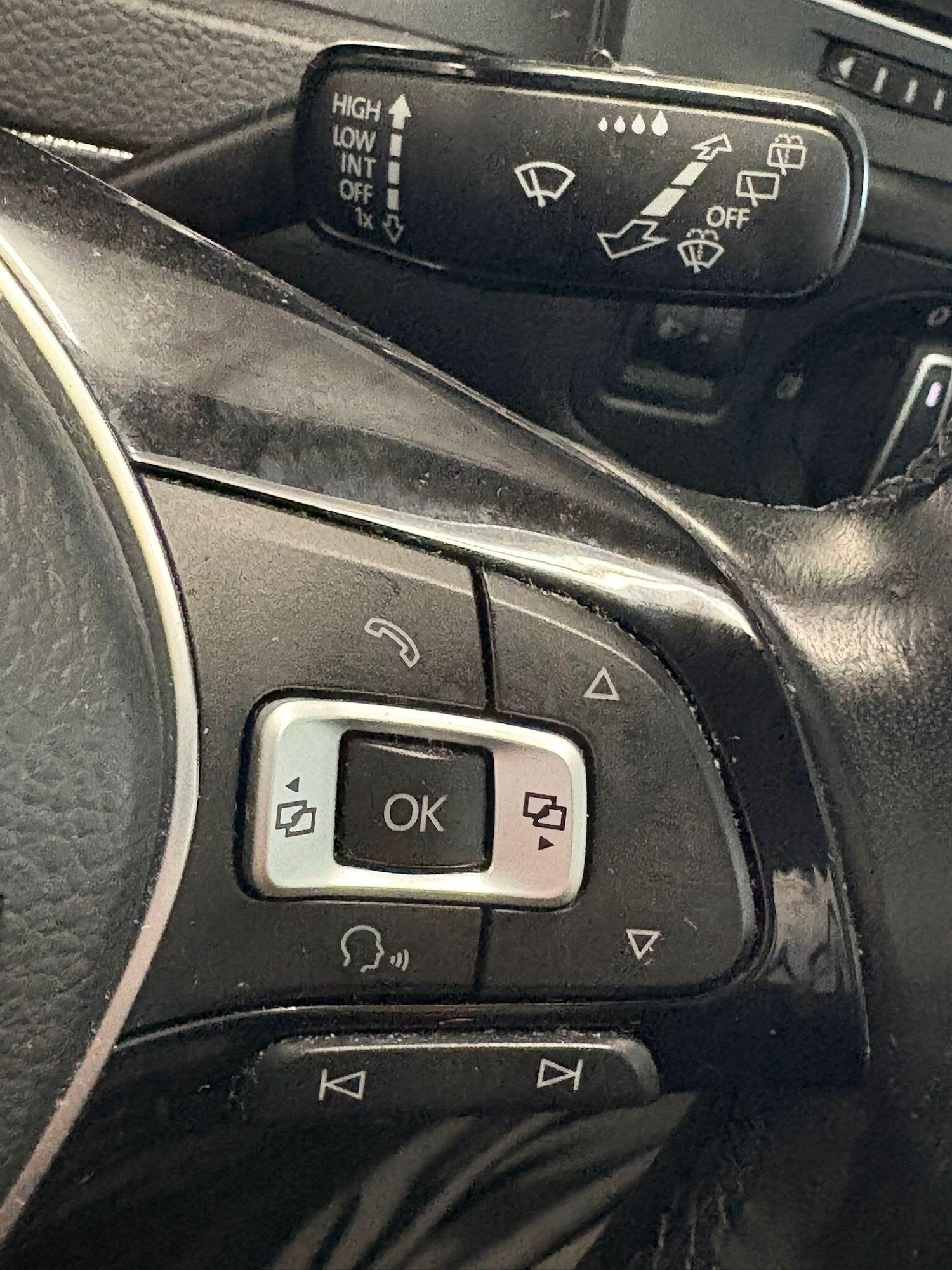 Used Volkswagen Golf 2017 for sale - 76381003: Photo 15