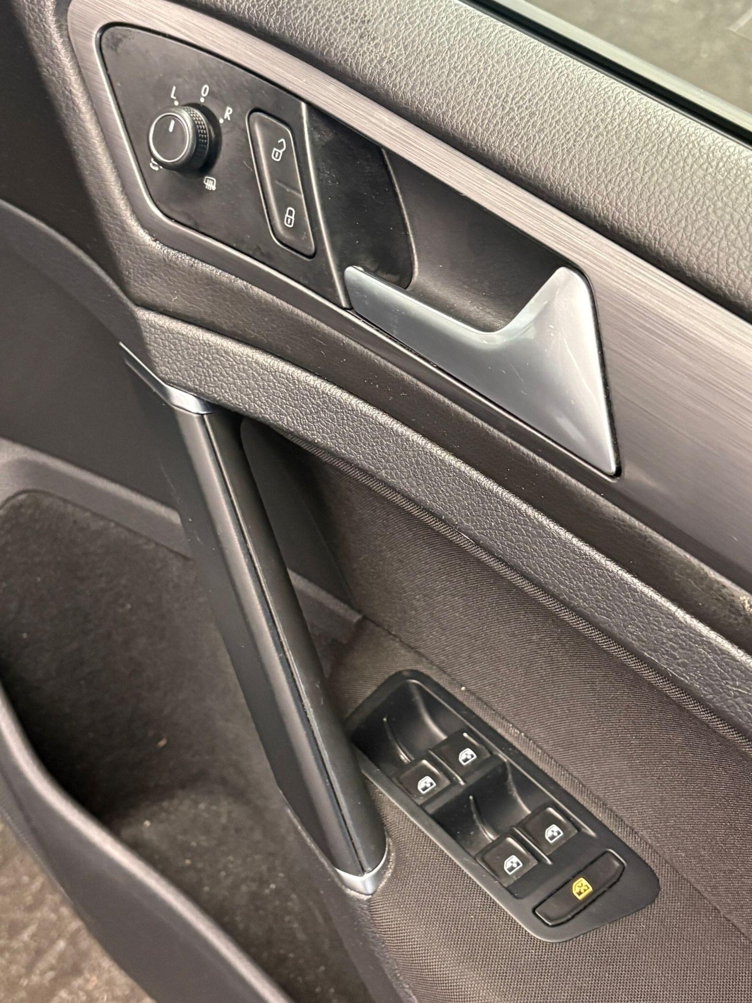 Used Volkswagen Golf 2017 for sale - 76381003: Photo 16