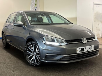 Used Volkswagen Golf 2017 for sale - 76381003: Photo
