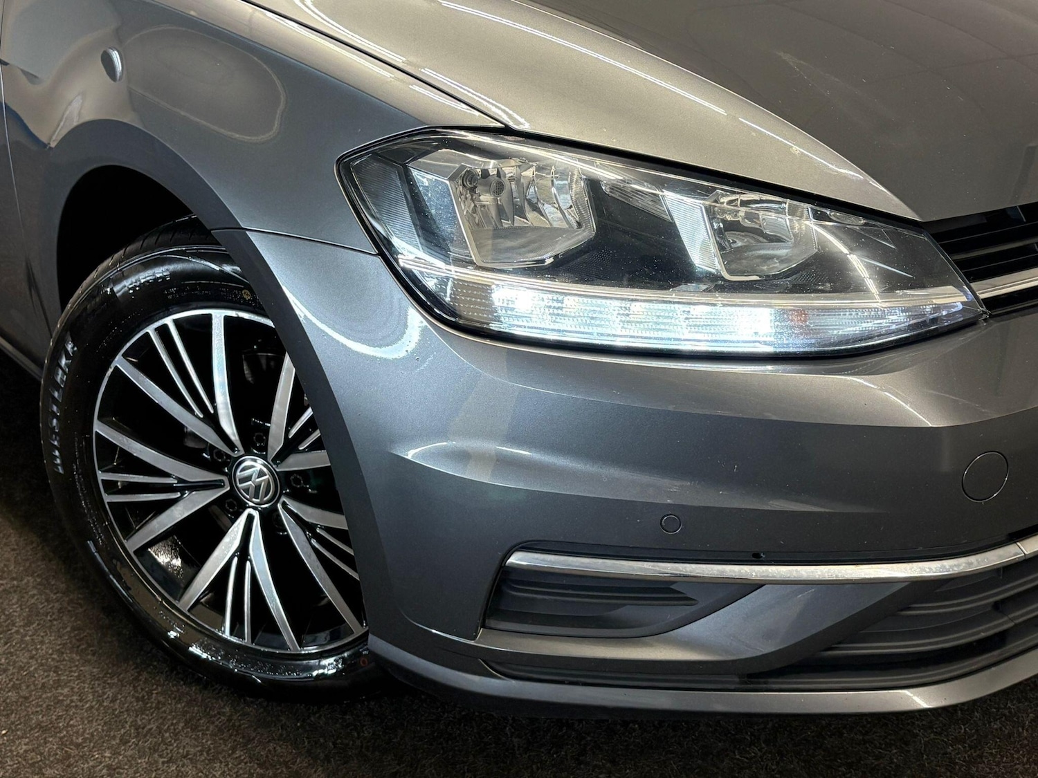 Used Volkswagen Golf 2017 for sale - 76381003: Photo 22