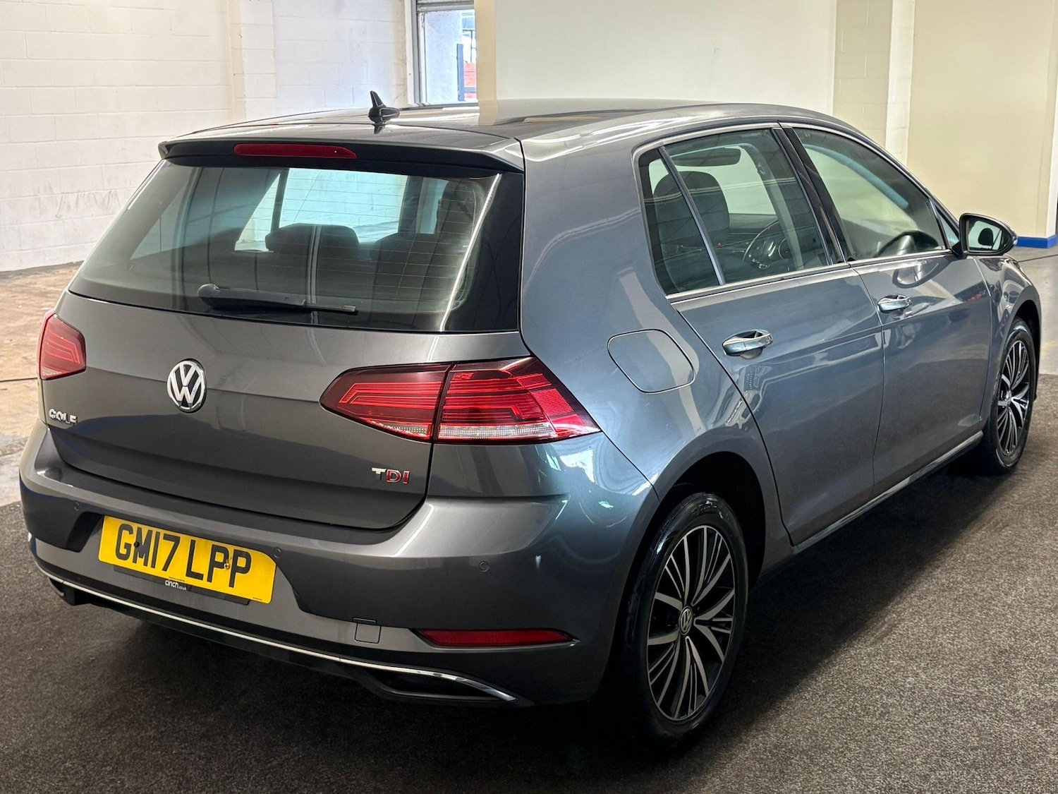 Used Volkswagen Golf 2017 for sale - 76381003: Photo 7