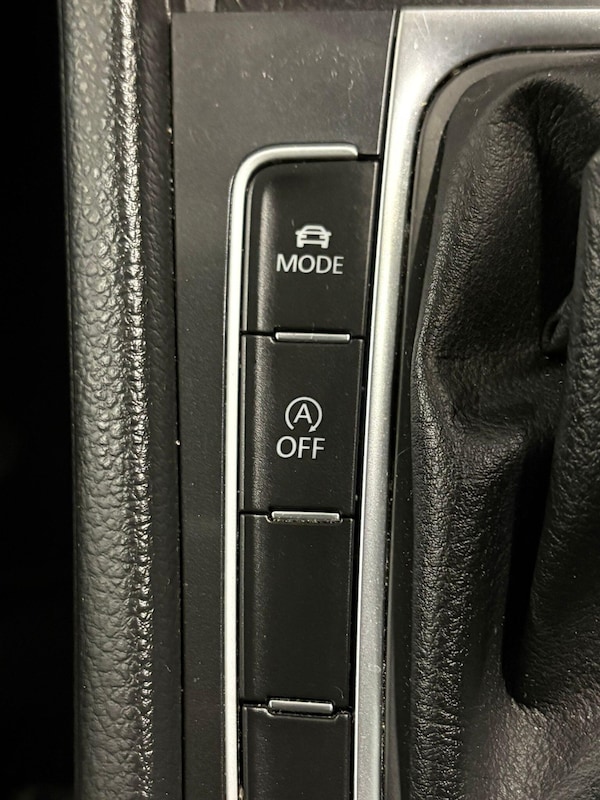 Used Volkswagen Golf 2017 for sale - 76227610: Photo 10