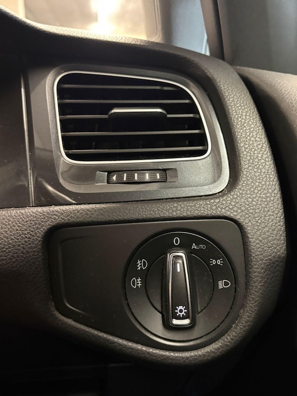 Used Volkswagen Golf 2017 for sale - 76227610: Photo 12