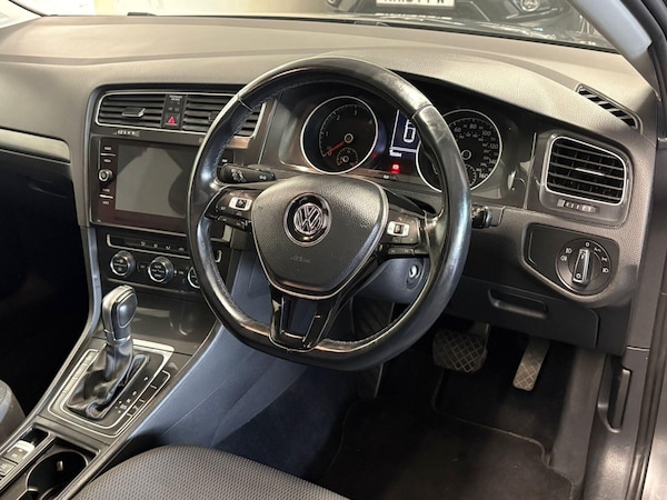 Used Volkswagen Golf 2017 for sale - 76227610: Photo 23