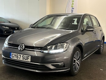 Used Volkswagen Golf 2017 for sale - 76227610: Photo 2