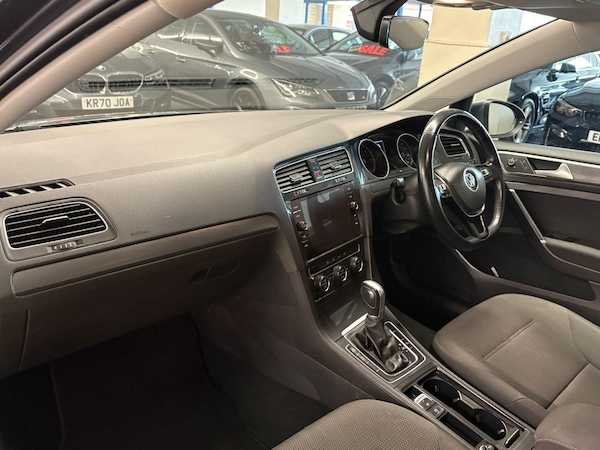 Used Volkswagen Golf 2017 for sale - 76227610: Photo 6