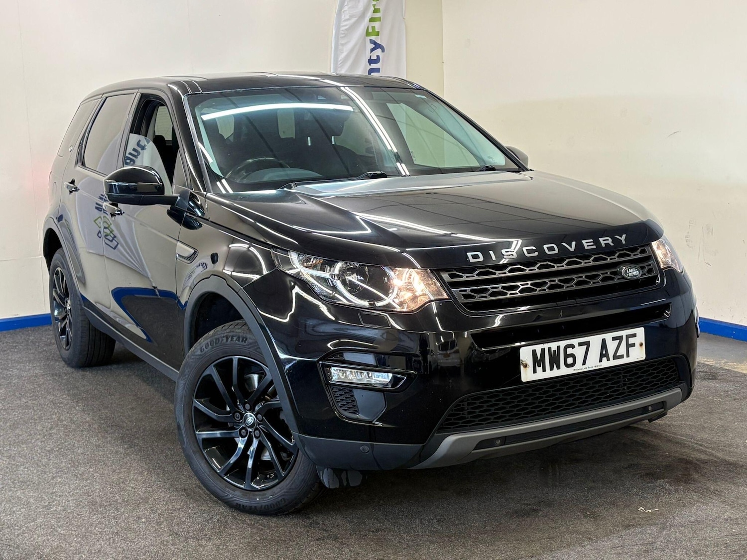 Used Land Rover Discovery Sport for sale - 78127377: Photo 1