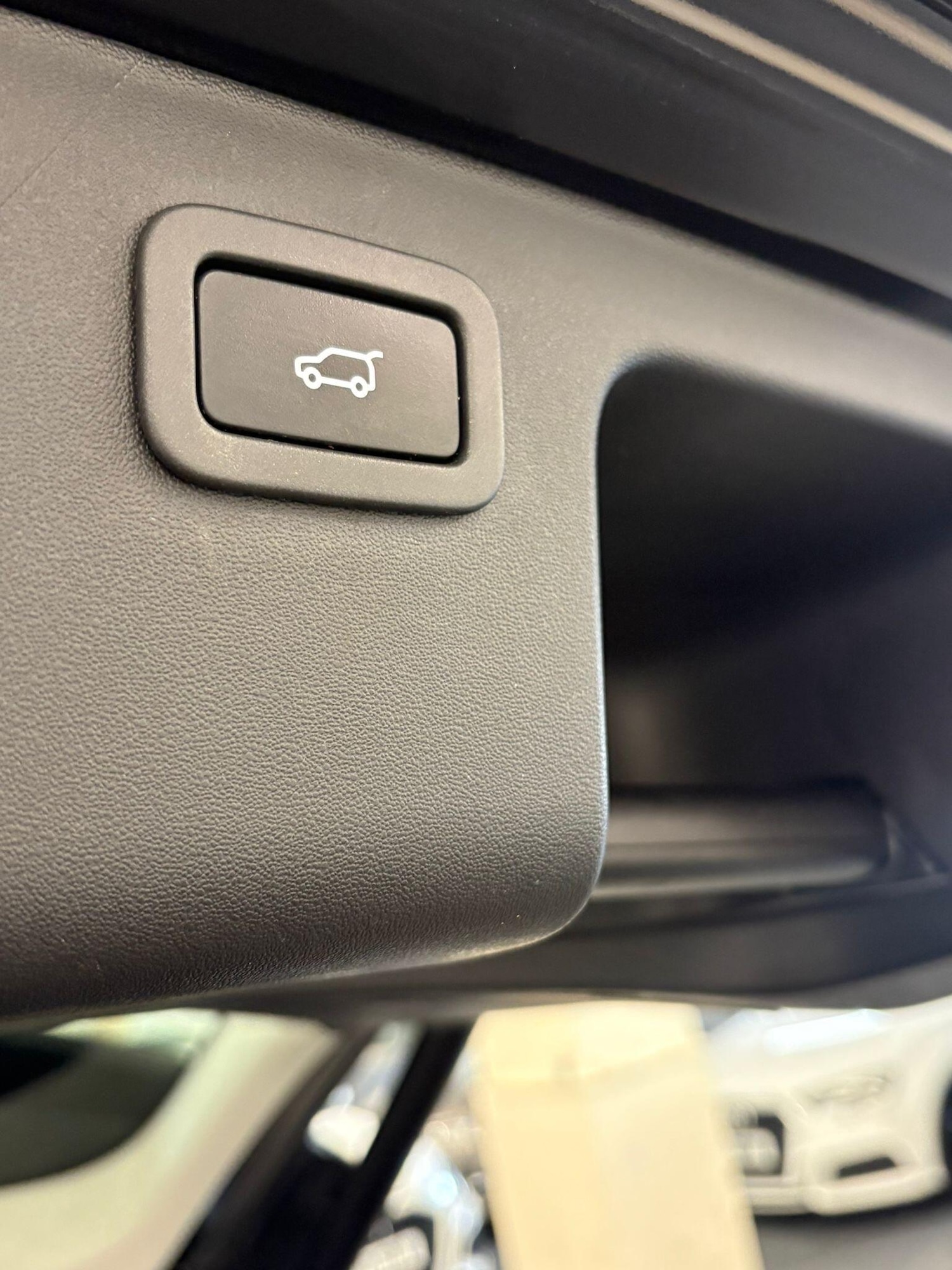 Used Land Rover Discovery Sport for sale - 78127377: Photo 4