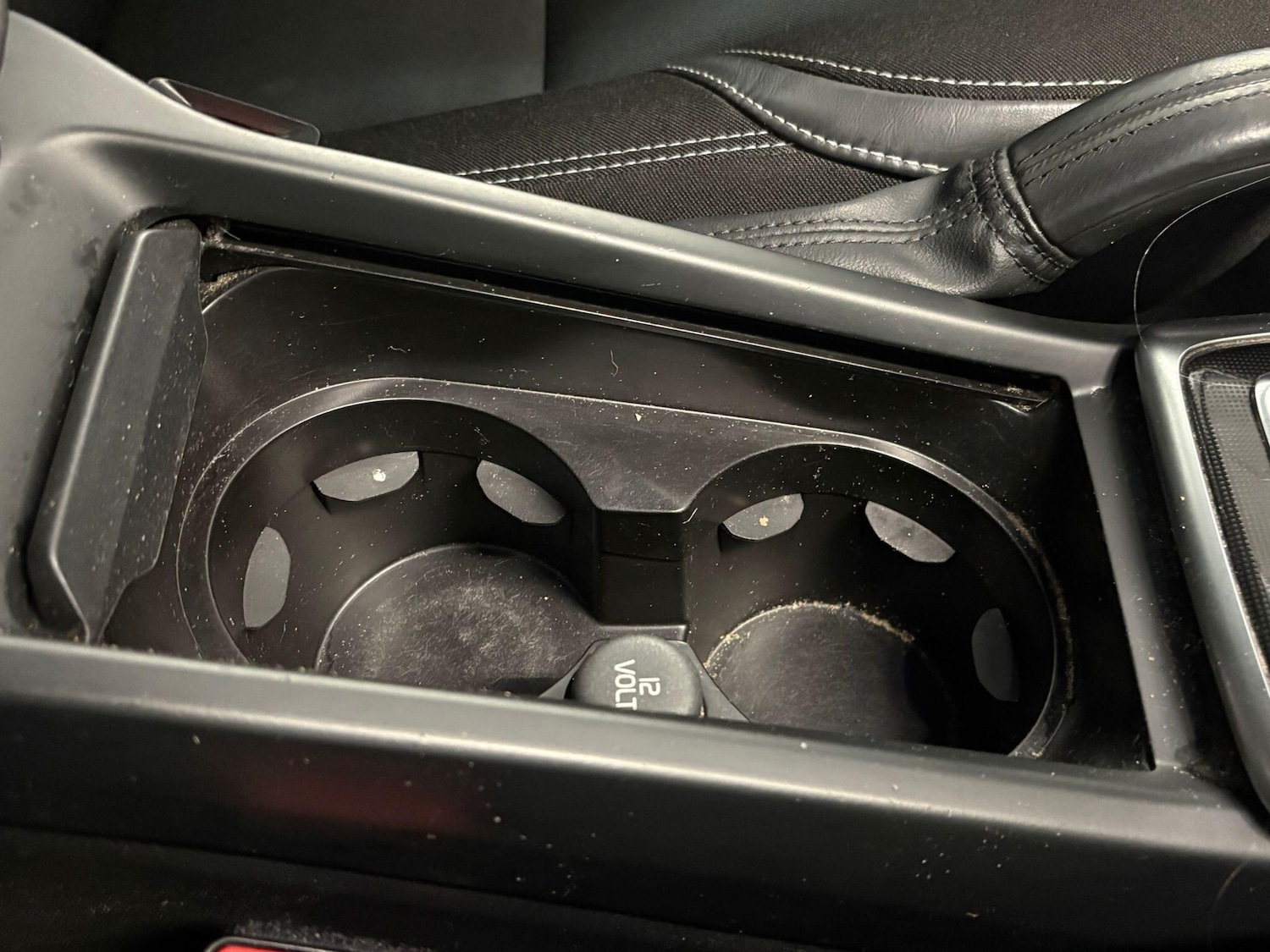 Used Volvo V40 2016 for sale - 76623217: Photo 11