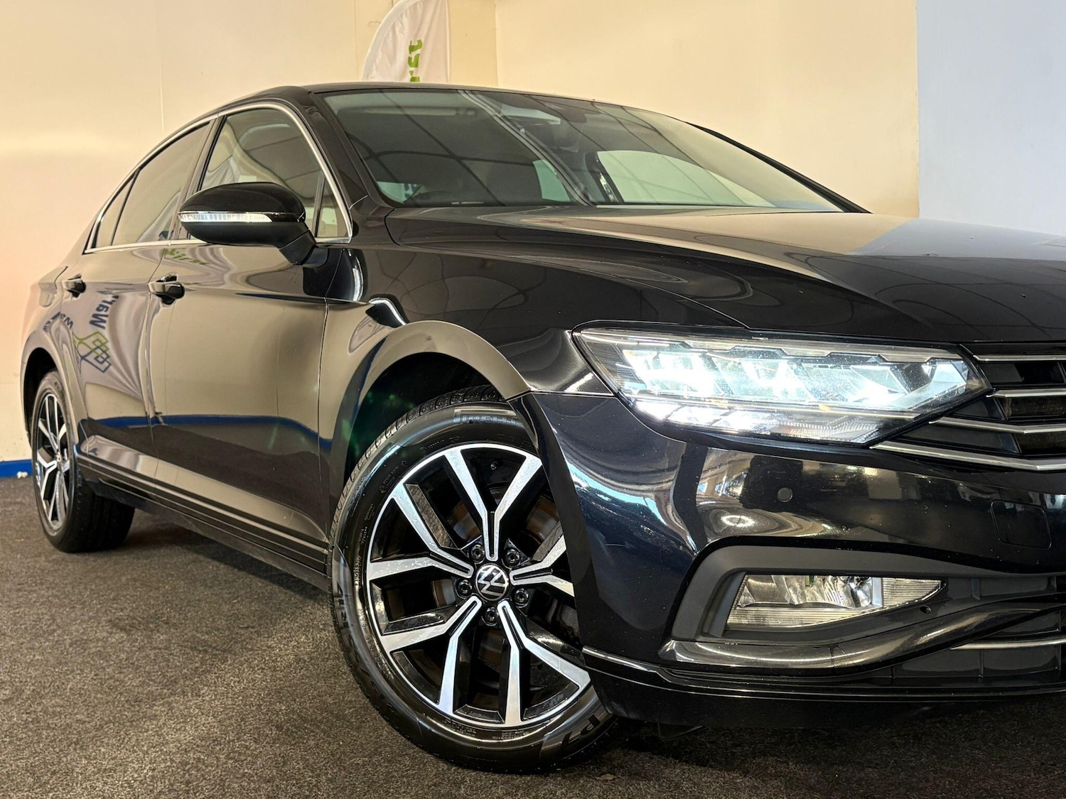 Used Volkswagen Passat for sale - 77191568: Photo 5