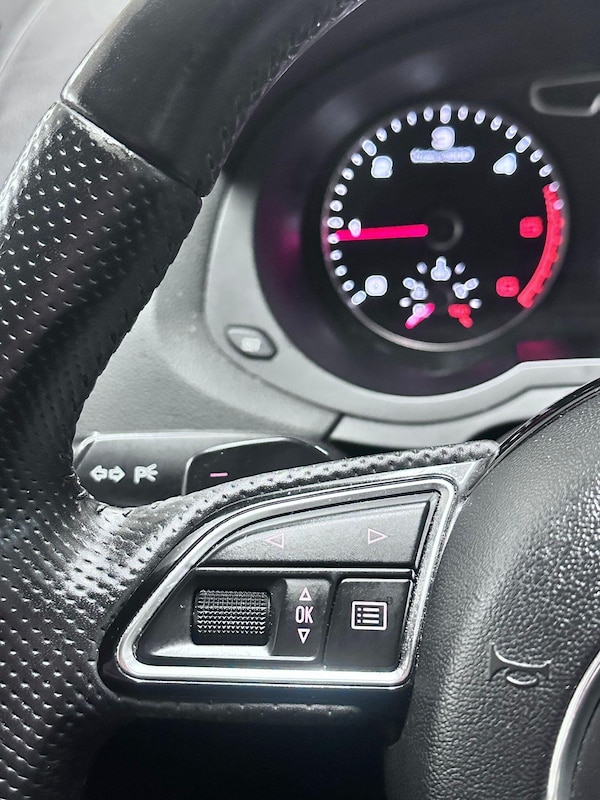 Used Audi Q3 2012 for sale - 76317883: Photo 24