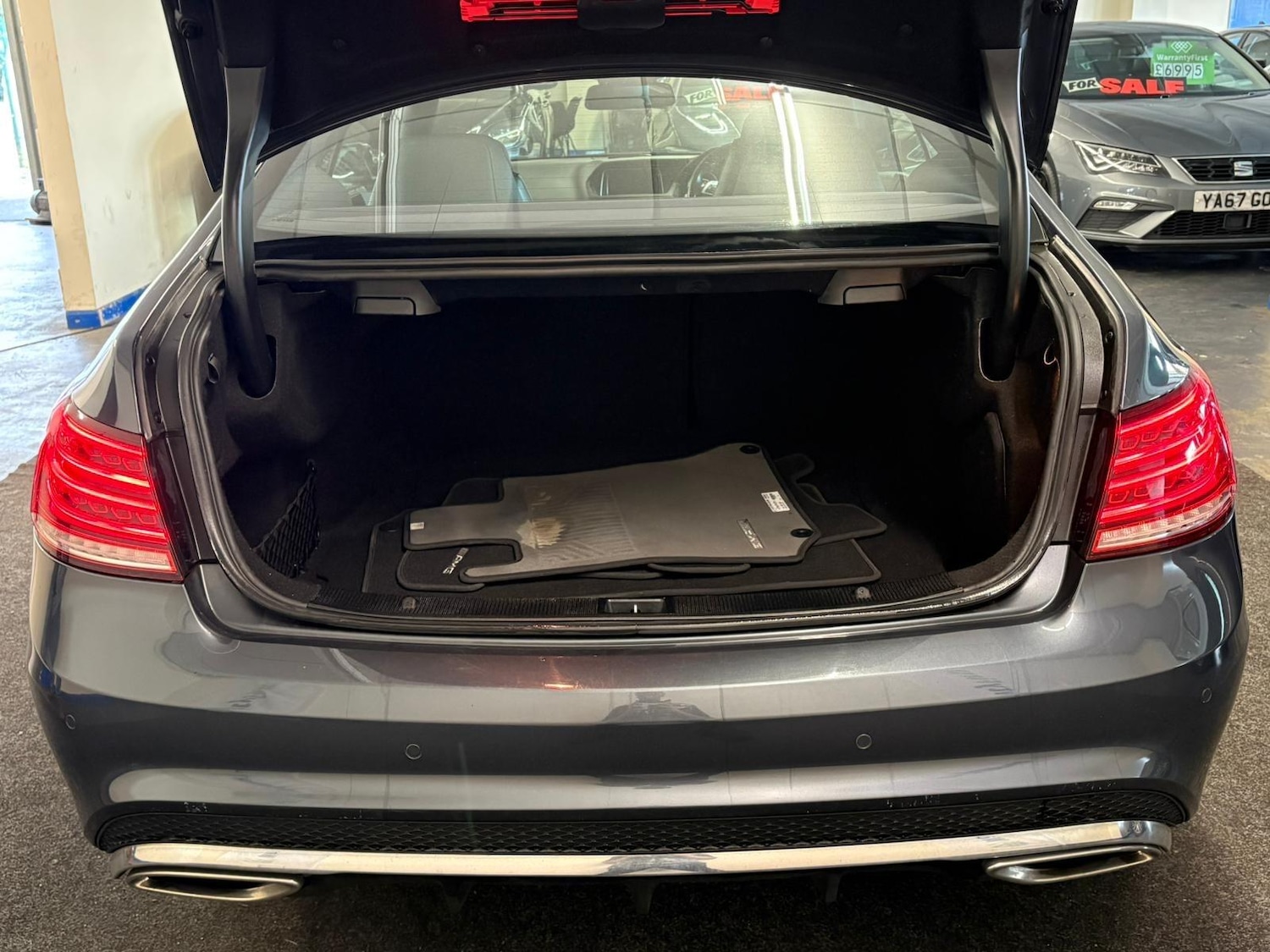 Used Mercedes-Benz E Class 2014 for sale - 76623219: Photo 14