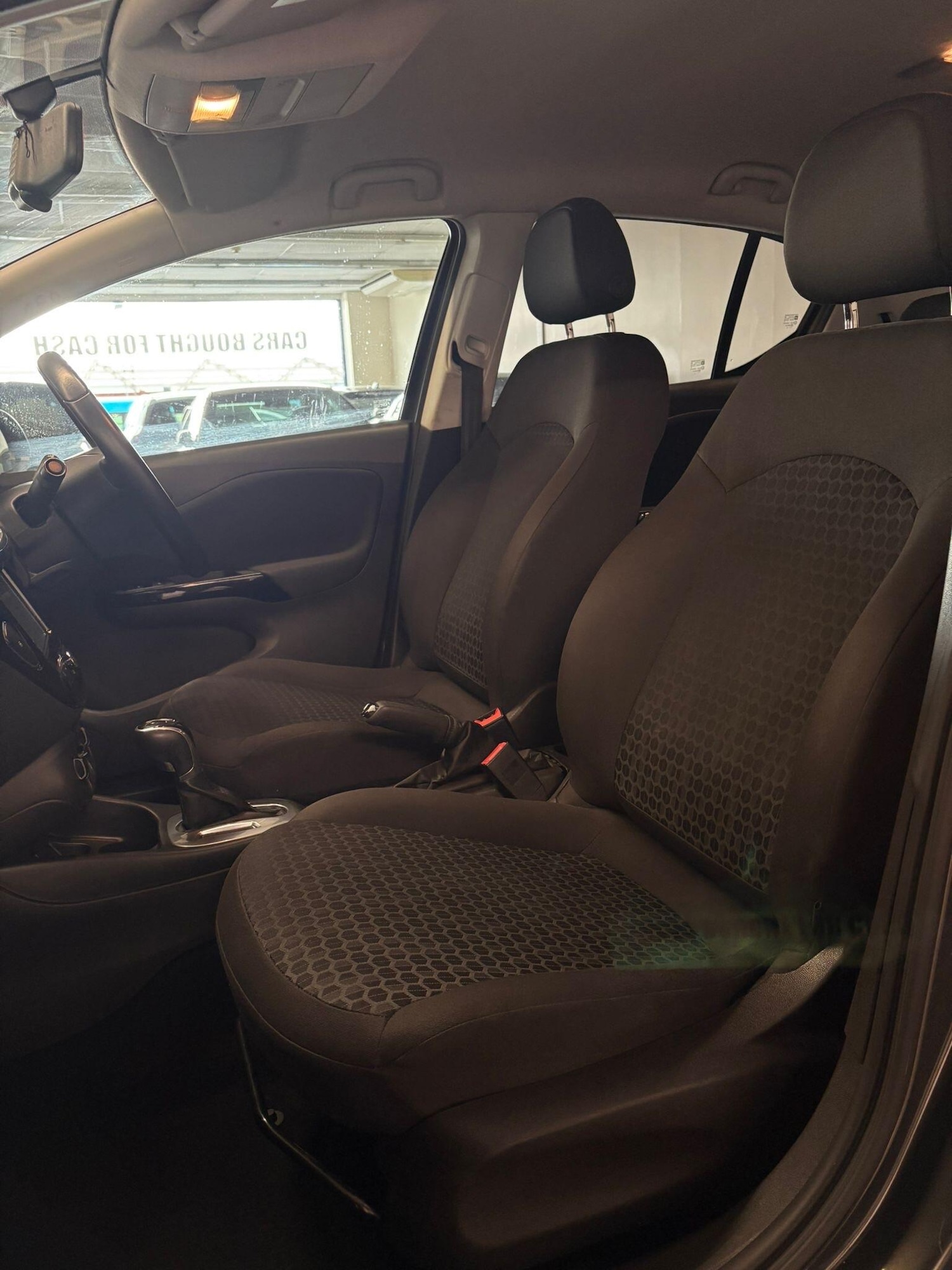 Used Vauxhall Corsa 2016 for sale - 76398517: Photo 11