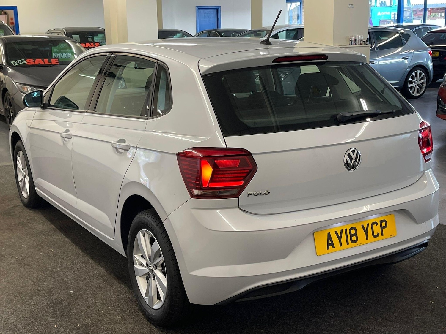 Used Volkswagen Polo 2018 for sale - 76612869: Photo 2