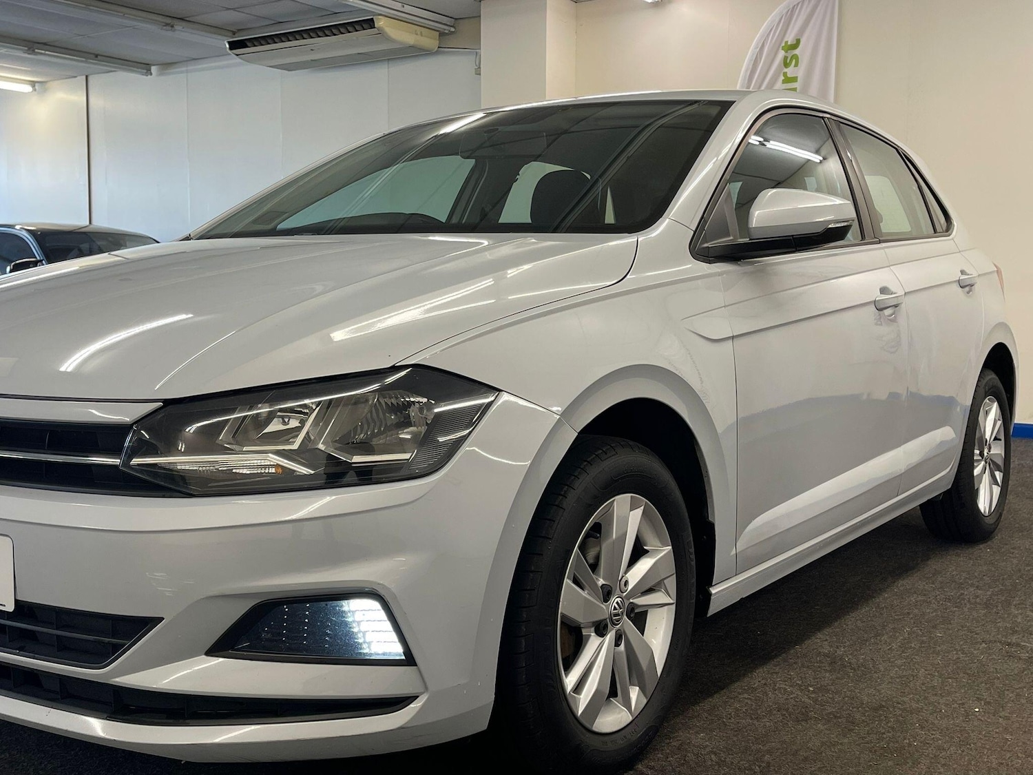 Used Volkswagen Polo 2018 for sale - 76612869: Photo 5