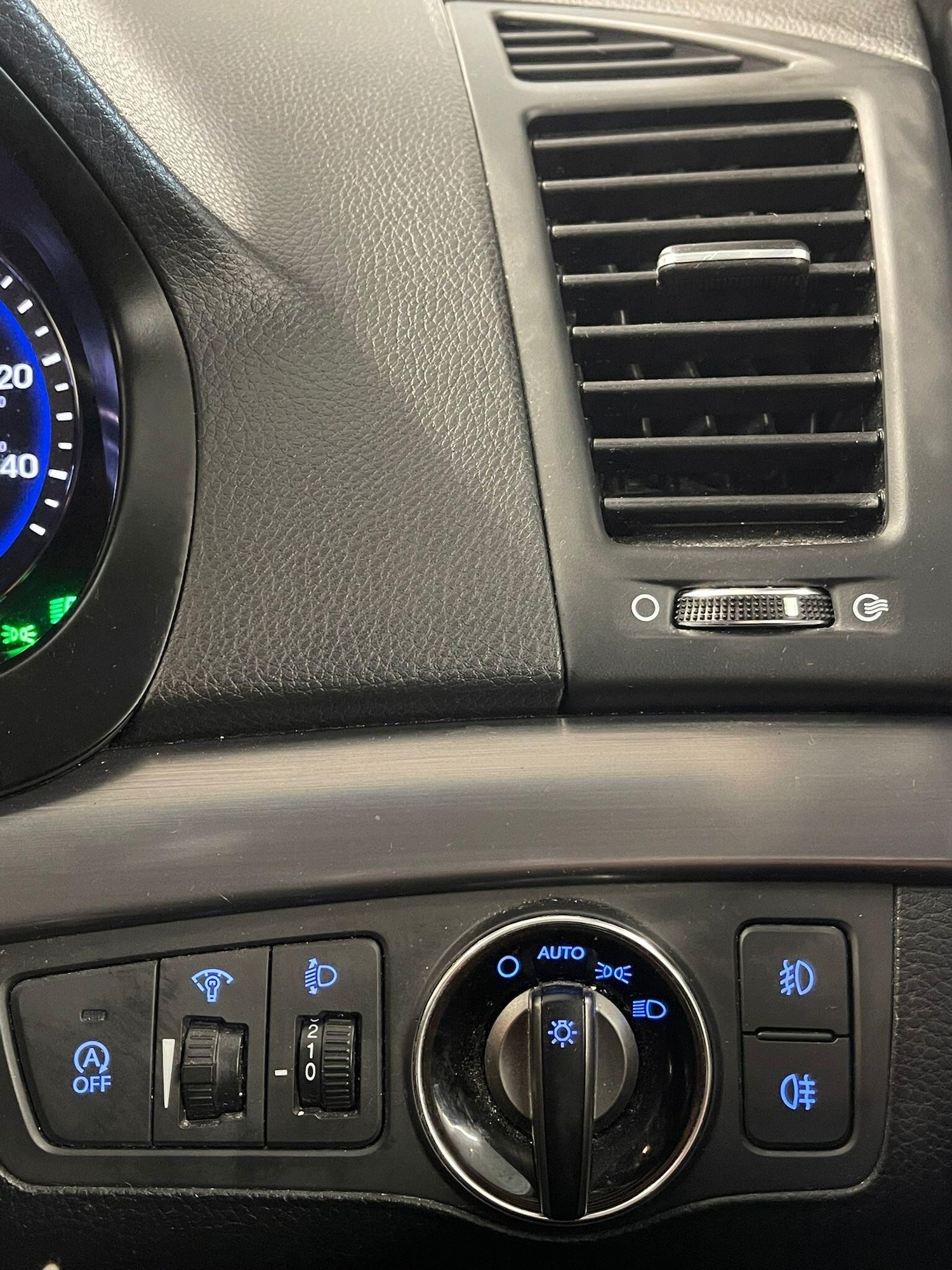 Used Volkswagen Polo 2018 for sale - 76612869: Photo 9