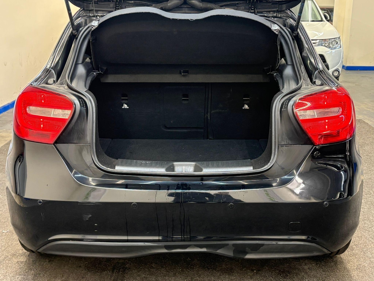 Used Mercedes-Benz A-Class 2014 for sale - 77625223: Photo 13