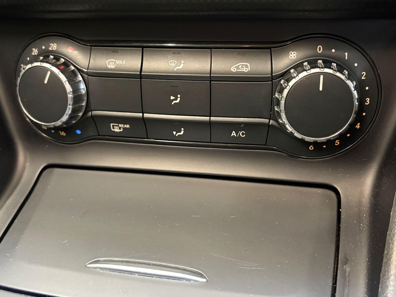 Used Mercedes-Benz A-Class 2014 for sale - 77625223: Photo 19