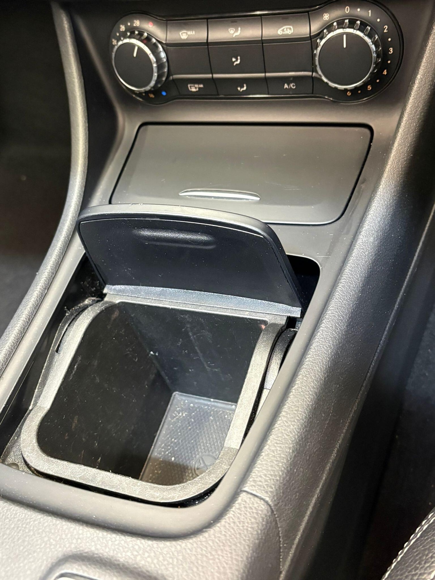 Used Mercedes-Benz A-Class 2014 for sale - 77625223: Photo 21