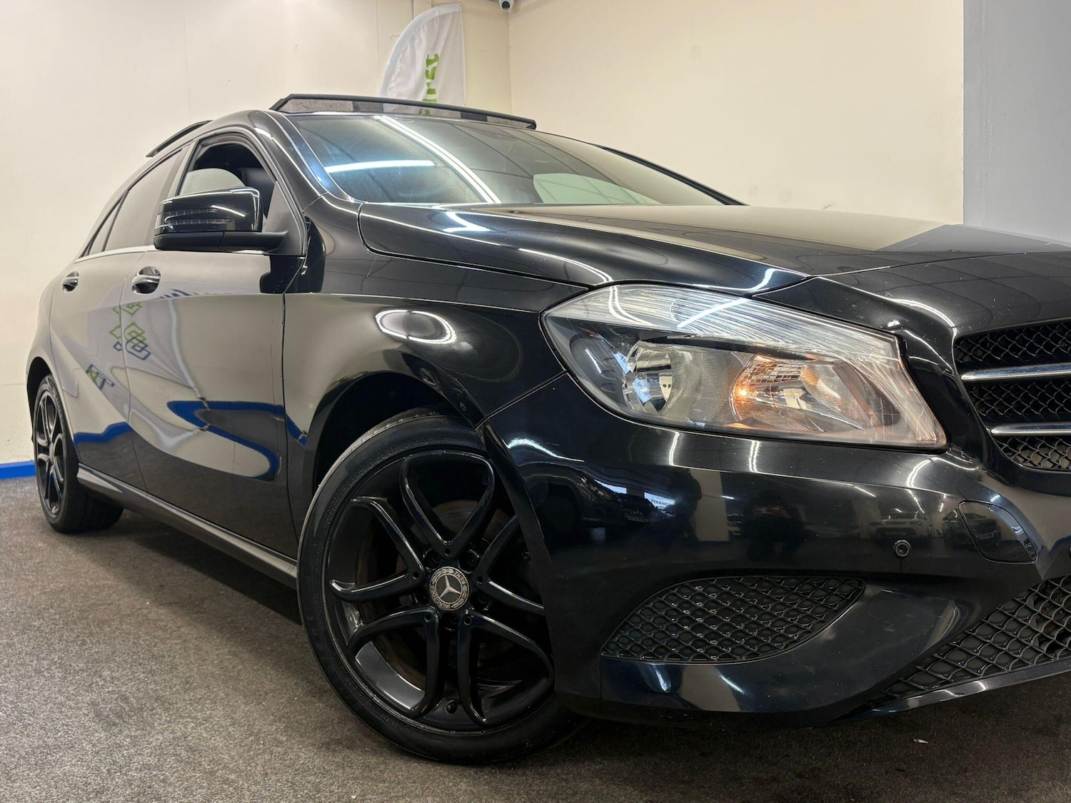 Used Mercedes-Benz A-Class 2014 for sale - 77625223: Photo 4