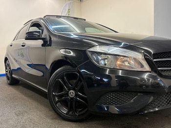 Used Mercedes-Benz A-Class 2014 for sale - 77625223: Photo