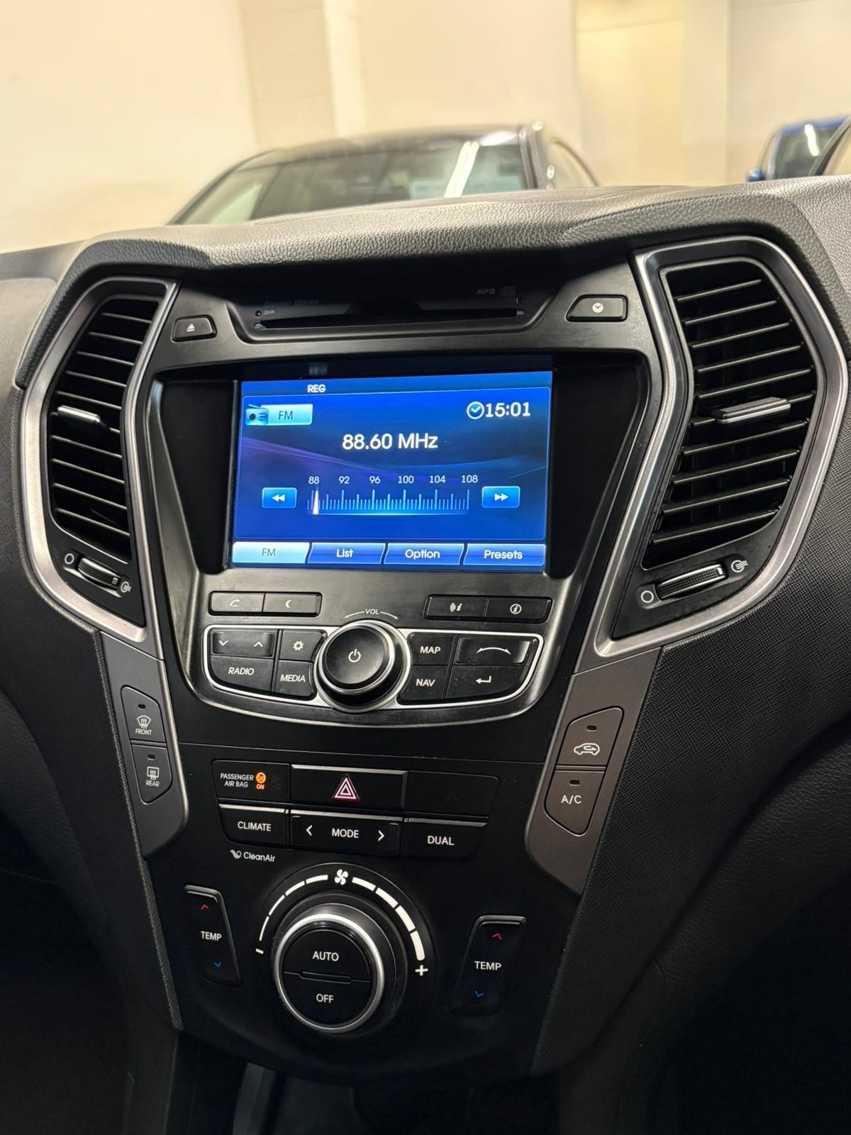 Used Hyundai Santa Fe for sale - 78006987: Photo 28