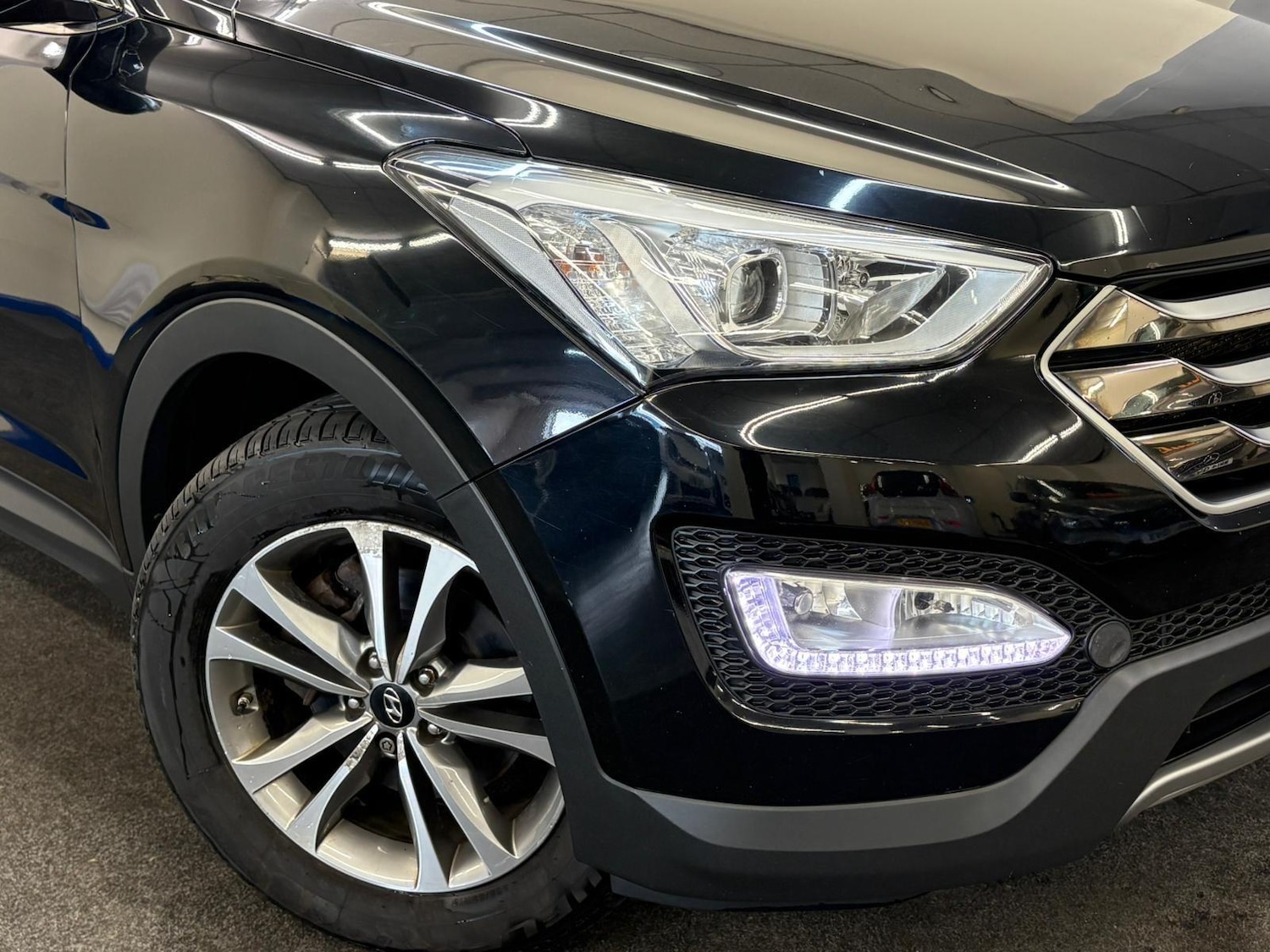 Used Hyundai Santa Fe for sale - 78006987: Photo 3