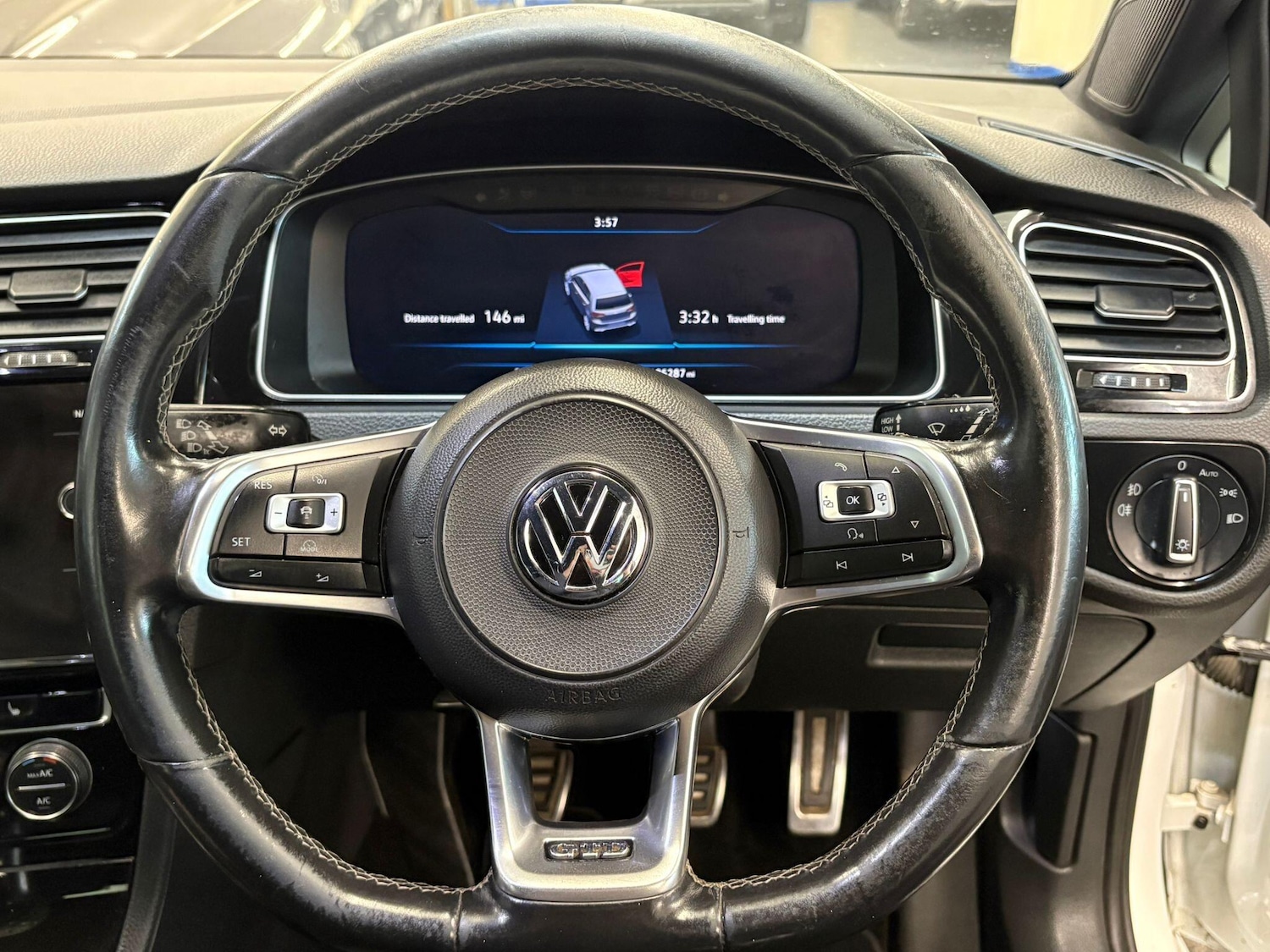 Used Volkswagen Golf 2017 for sale - 77658685: Photo 25