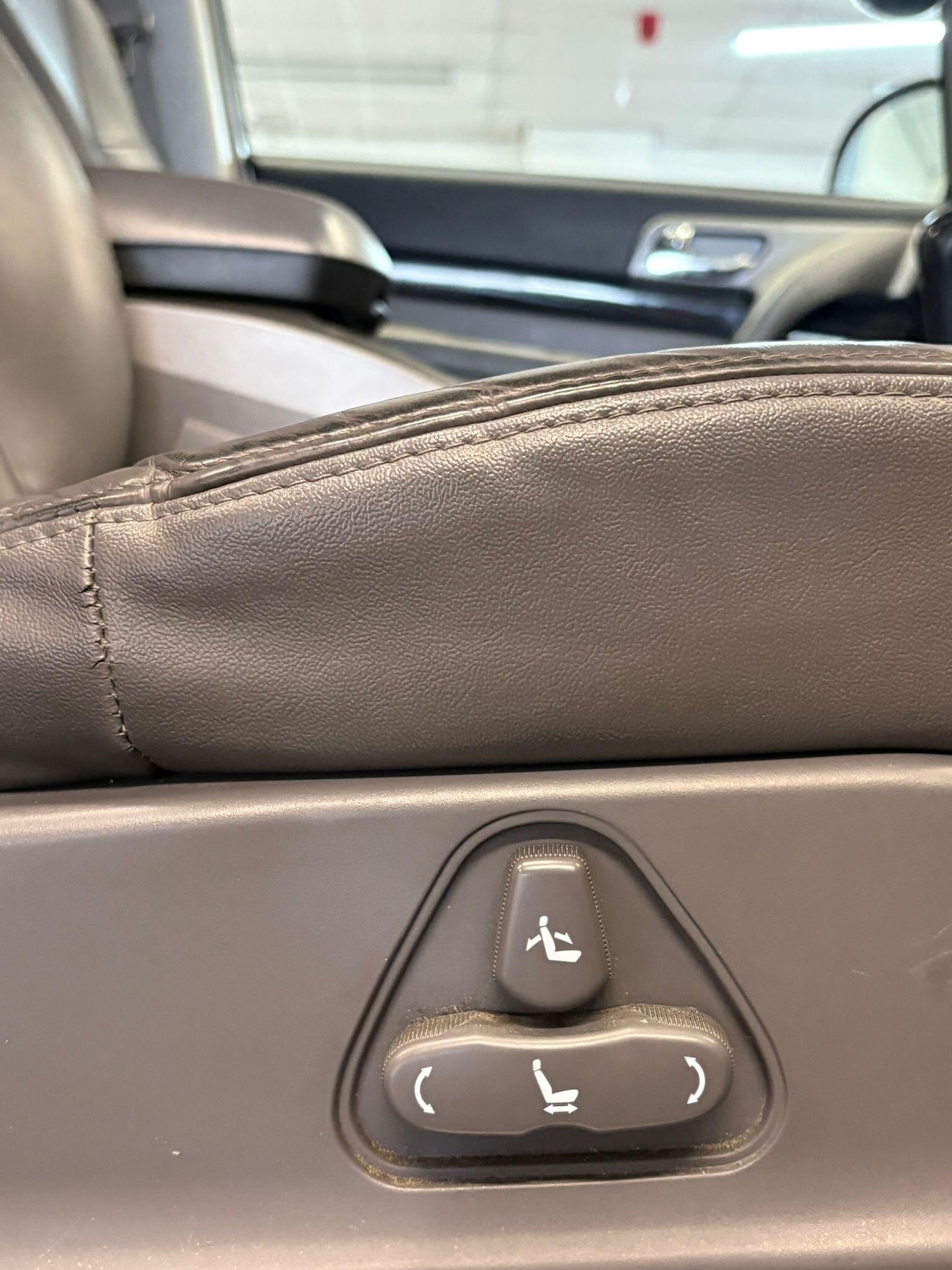 Used Ssangyong Turismo for sale - 78147899: Photo 14