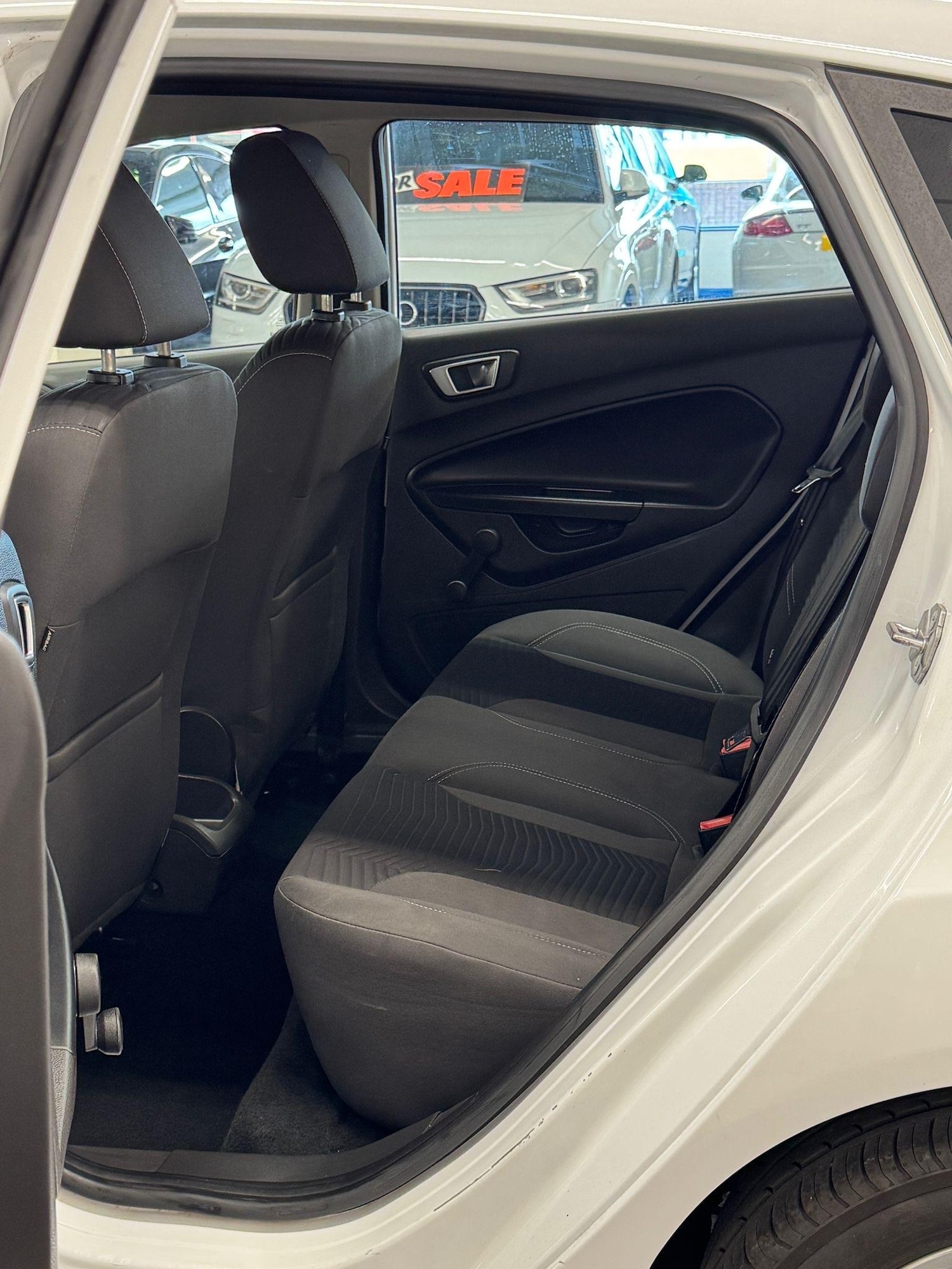 Used Ford Fiesta 2015 for sale - 76623250: Photo 15