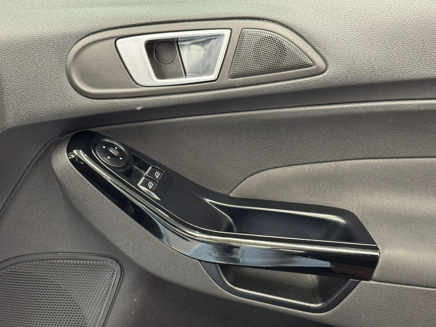 Used Ford Fiesta 2015 for sale - 76623250: Photo 18