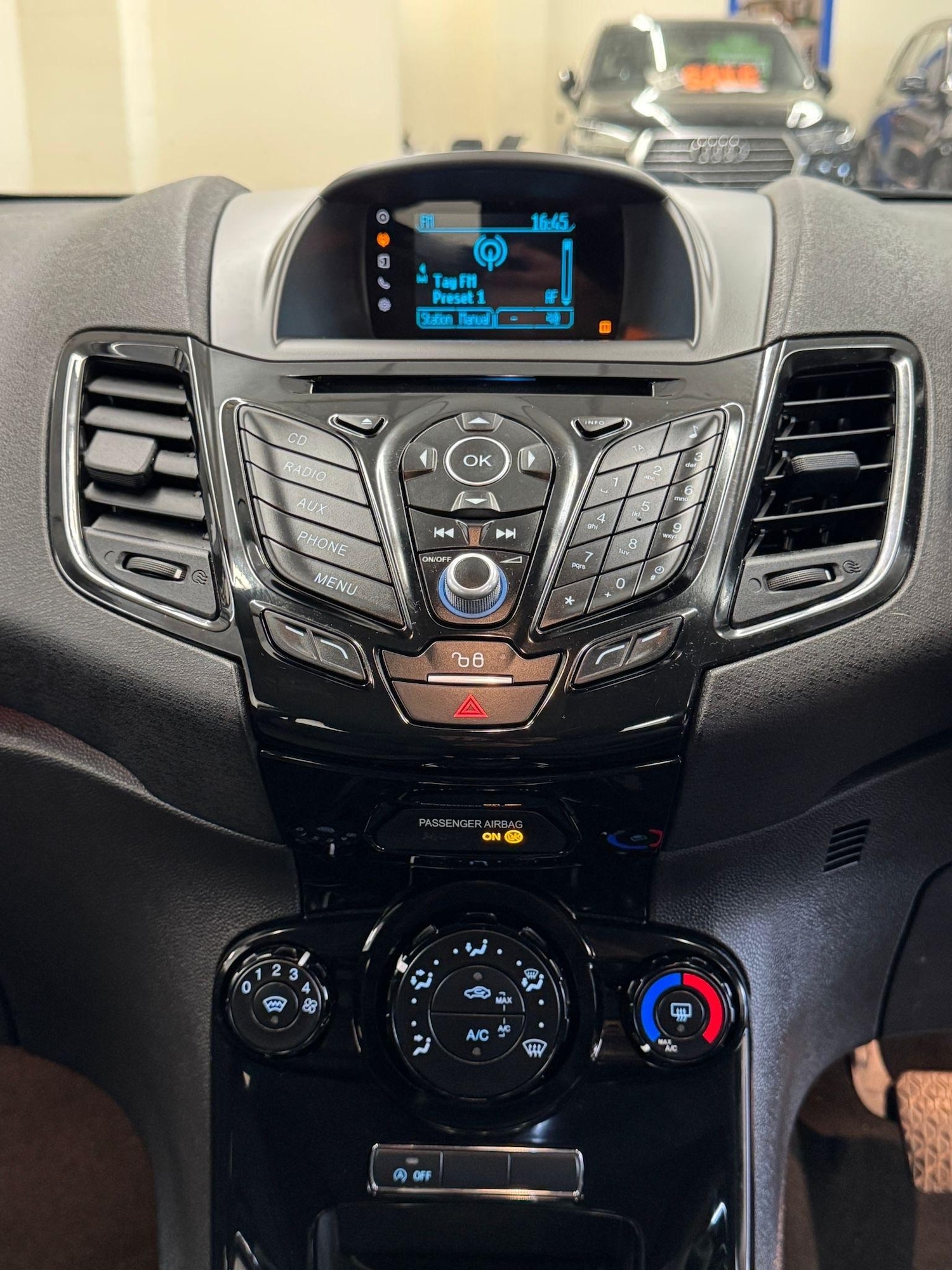 Used Ford Fiesta 2015 for sale - 76623250: Photo 19