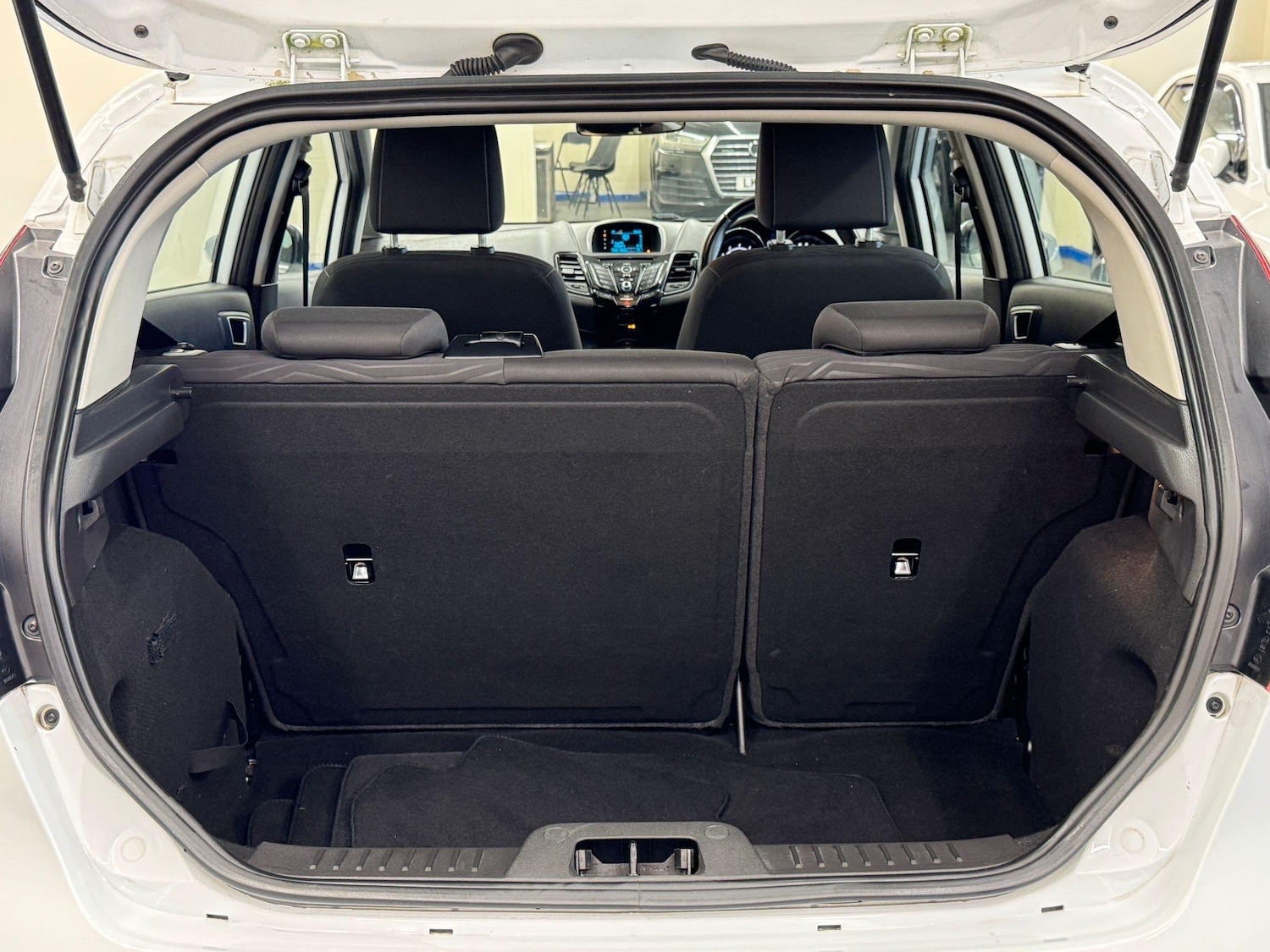 Used Ford Fiesta 2015 for sale - 76623250: Photo 21